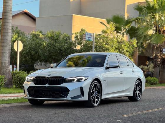 BMW 330e 2.0 16V TURBO HÍBRIDO M SPORT AUTOMÁTICO